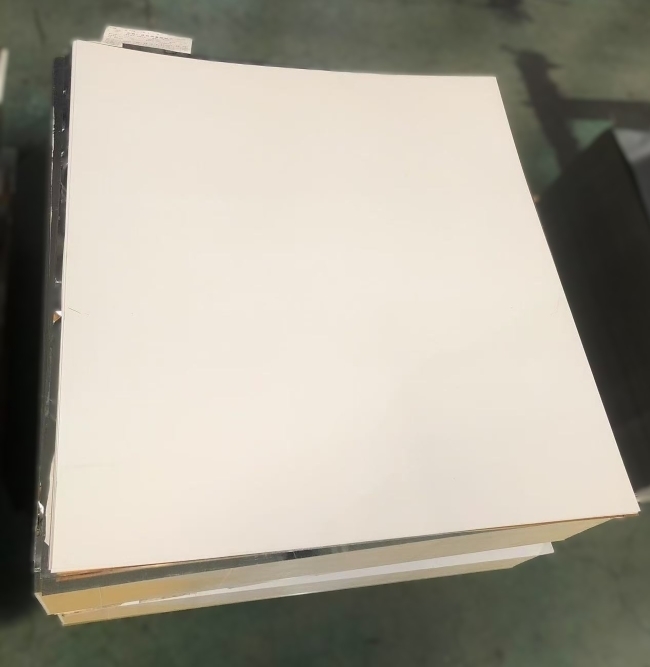 高品質のSPTE 白色印刷された電解性チンのプレート 食品・飲料包装用