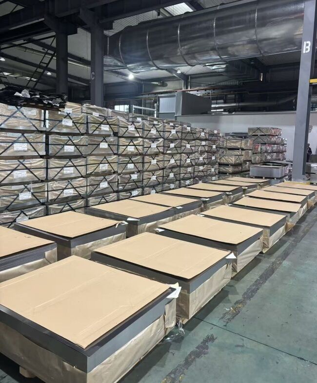 耐久性塗料および化学缶用の 0.2mm 2.8/2.8g/m² 電解ブリキ板 (SPTE) コイル/シート